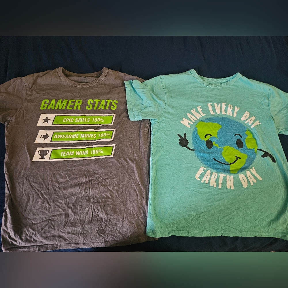 2 Kids Graphic T-Shirts
